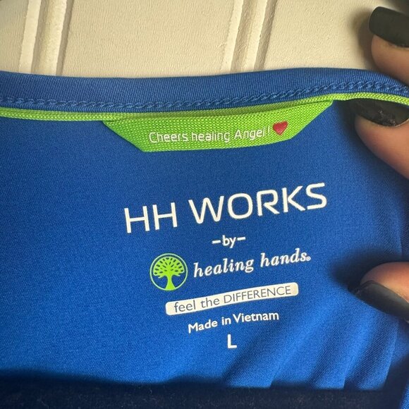 H H Works By Healing Hands Blue Short Sleeve V-Neck Scrub Top Women's Large A10 - Picture 2 of 6